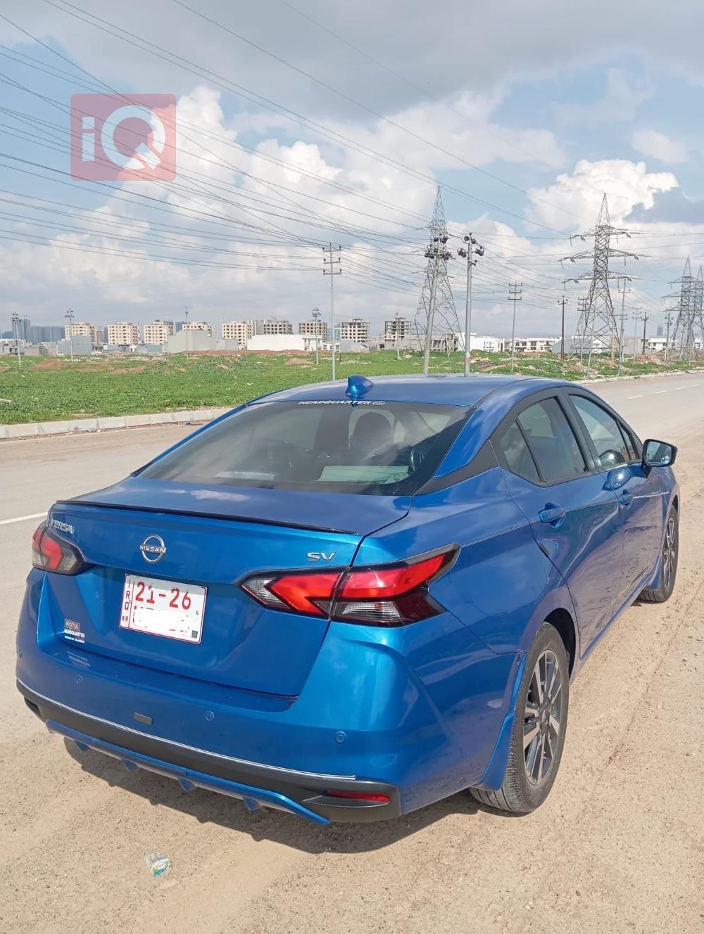 نيسان فيرسا